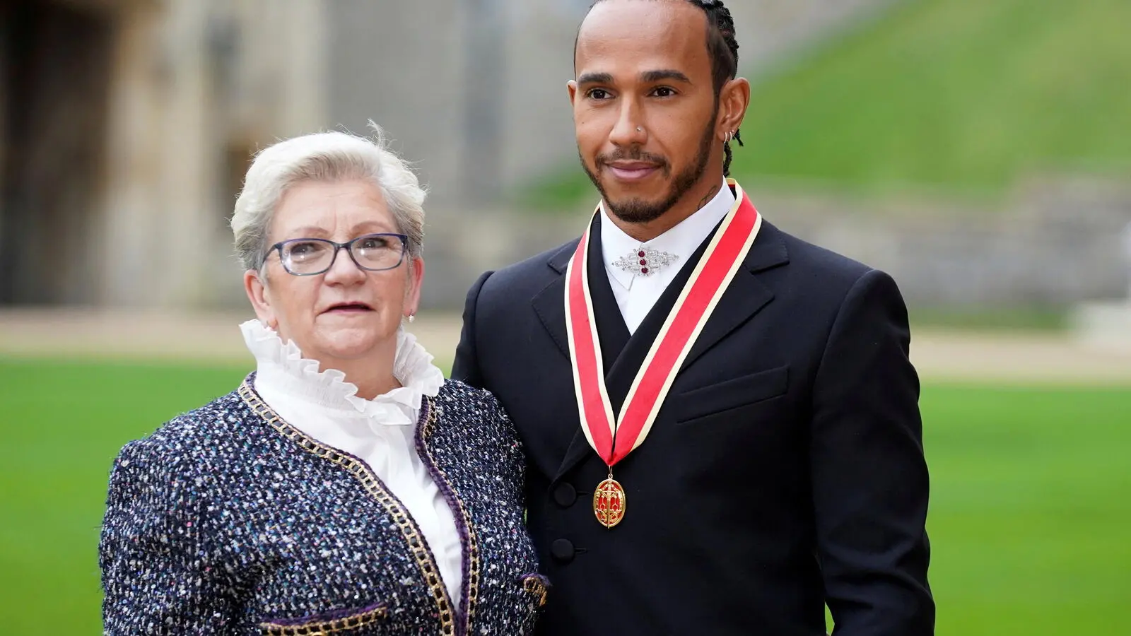 Formule 1 : Lewis Hamilton va modifier son nom et porter celui de sa mère