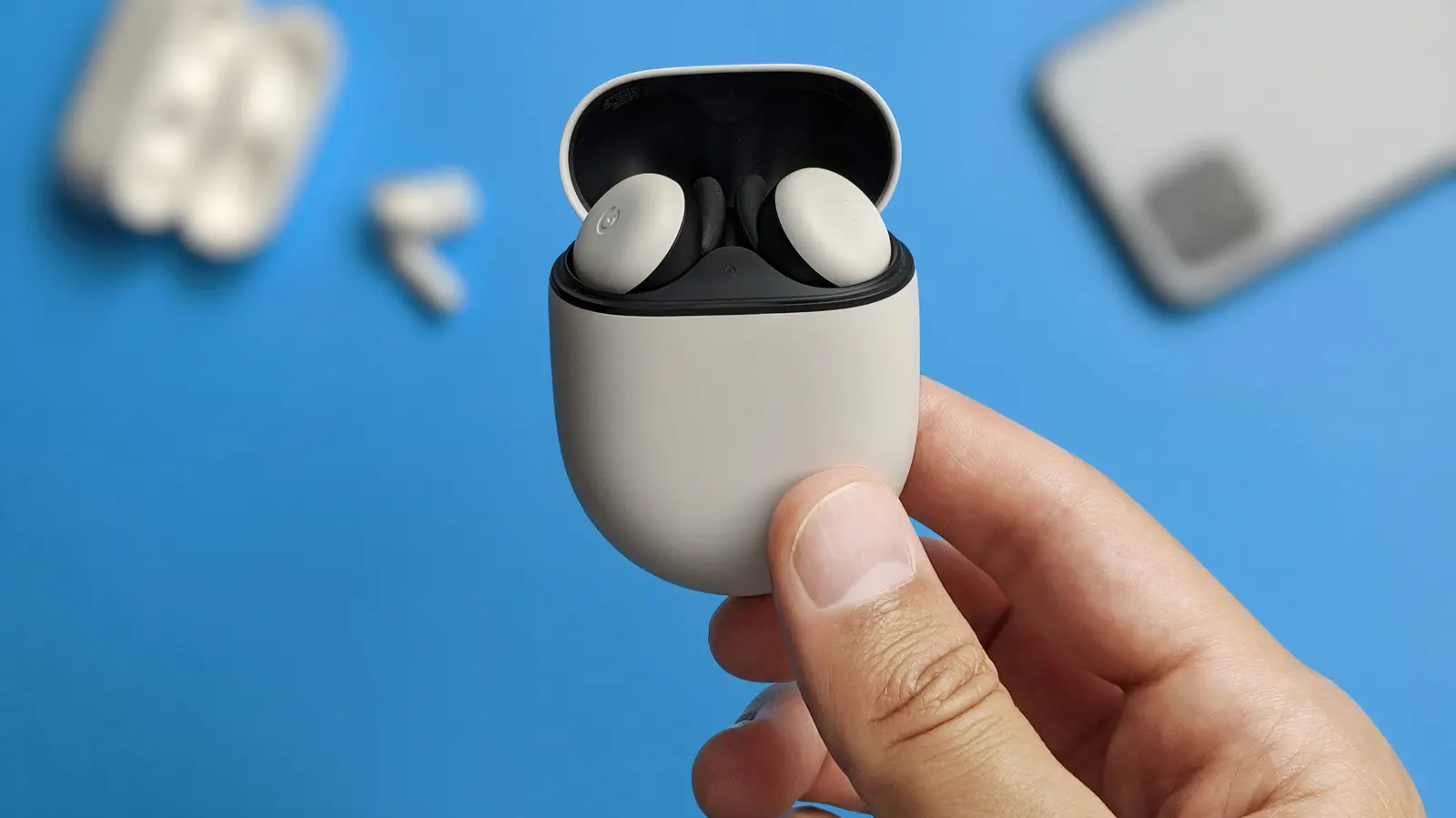 5 Useful Accessories That Can Upgrade Your Google Pixel Phone