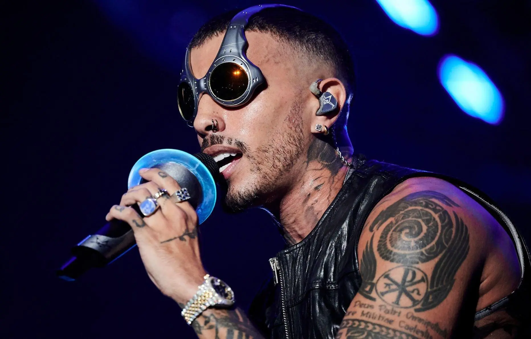 Qui est Rauw Alejandro, nouveau roi du reggaeton en concert à Paris ?