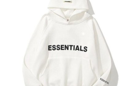 Essentials Hoodie That Combines Comfort with Street Style