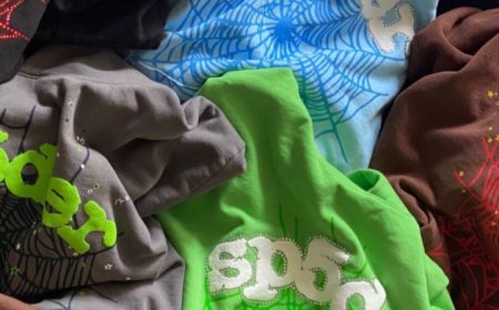 Spider Hoodie A Wardrobe That Transcends Seasons