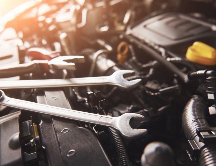 Why Timely Car Engine Repair in Dubai Can Save You Money